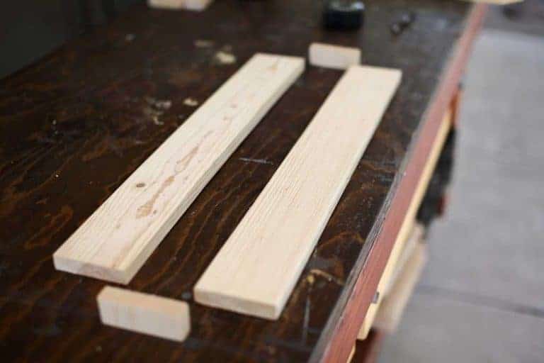 How to Make and Install a DIY Wooden Towel Bar TheDIYPlan